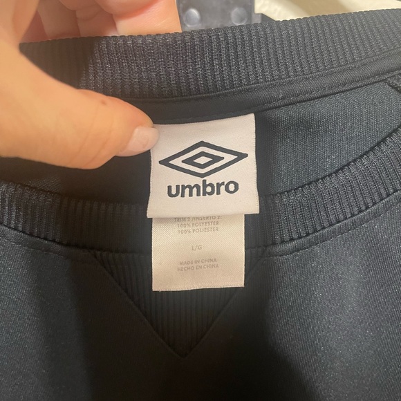 Umbro Long Sleeve - Picture 3 of 3